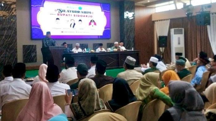 2 Doa Penting Kiai NU kepada Bupati Sidoarjo 2025-2030 Subandi Saat Sowan Bersama Pejabat ke PCNU
