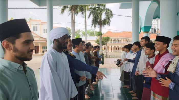 5-mahasiswa-Universitas-Darussalam-Gontor-Unida-Gontor-Ponorogo-Sudan-Iran-dan-Turki.jpg