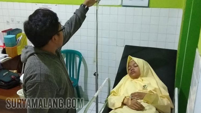 94-santriwati-di-pondok-pesantren-di-wilayah-nglegok-kabupaten-blitar.jpg
