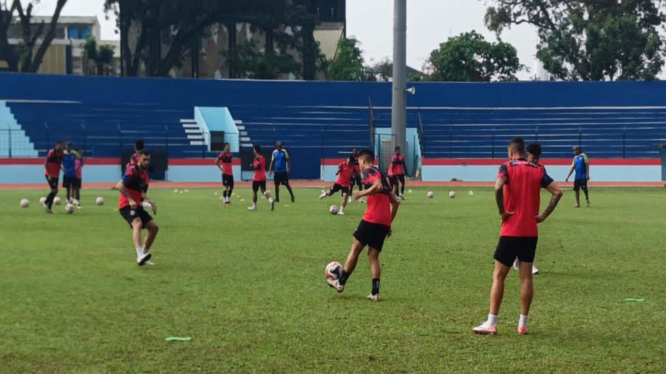 PSIM Yogyakarta Vs Arema FC, Singo Edan Maksimal Latihan Terakhir di Stadion Gajayana Malang