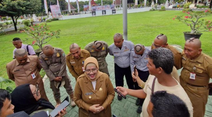 ASN di Lumajang Kompak Cukur Gundul Rambutnya untuk Menyambut Hari Jadi ke-769