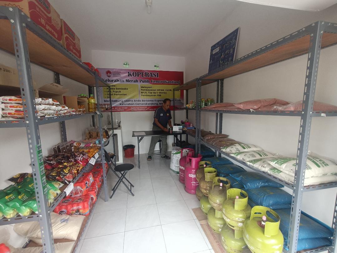 Aktivitas-Koperasi-Merah-Putih-di-Kelurahan-Cemorokandang-Kota-Malang-Rabu-13112025.jpg