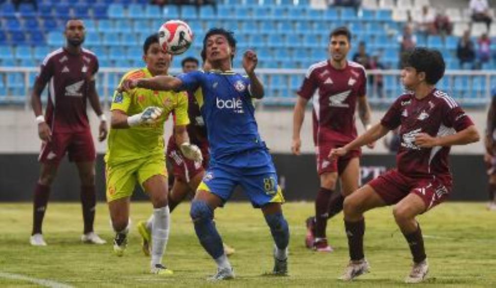 Arema-FC-mengalahkan-PSM-Makassar-3-0-di-Stadion-Kanjuruhan-Kabupaten-Malang.jpg