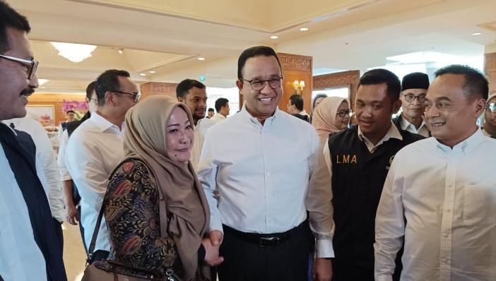 Jelang Deklarasi di Surabaya, Anies Baswedan Disambut Kader Nasdem : Selamat Datang, Pak Presiden!