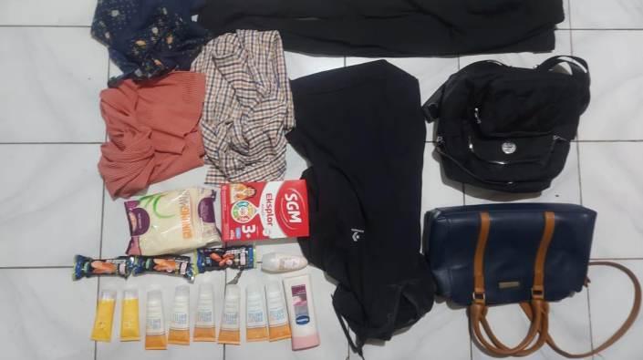 Barang-bukti-pencurian-dagangan-di-minimarket-Kecamatan-Wonosari-Kabupaten-Malang.jpg