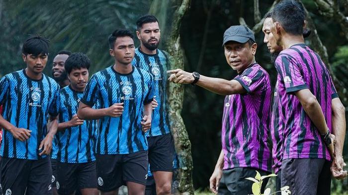 Berita Arema Hari Ini Populer: Cara Widodo Penuhi Target, Respon Agung Prasetyo Kembali ke Klub Lama