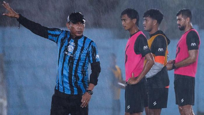 Berita-Arema-Hari-Ini-Populer-Dampak-Liga-1-Dihentikan-Widodo-Pilih-Selamatkan-Mental-Pemain.jpg