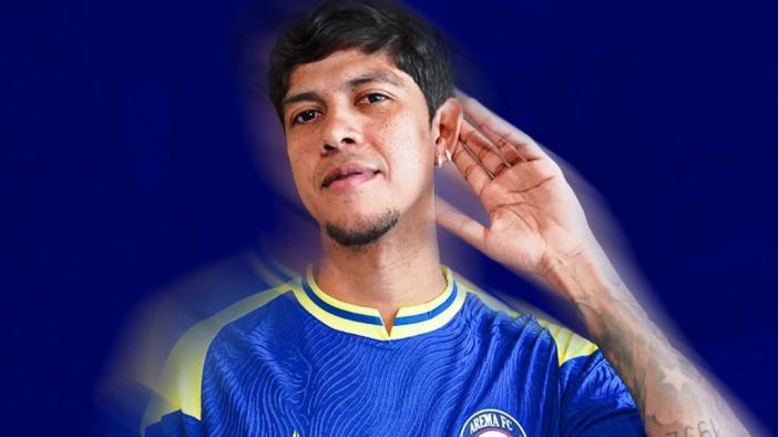 Betinho-Arema-FC-sebagai-rekrutan-anyar-mereka-pada-musim-20252026.jpg