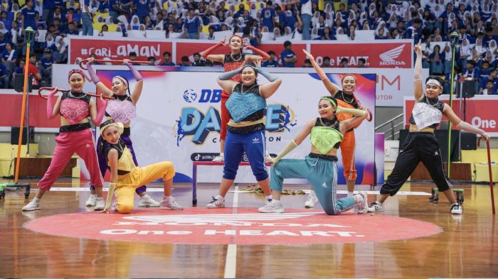 Bhawikarsu-Best-Dancer-SMAN-3-Malang-Usung-Tema-Keceriaan-di-DBL-Dance-Competition-2023-Seri-Malang.jpg