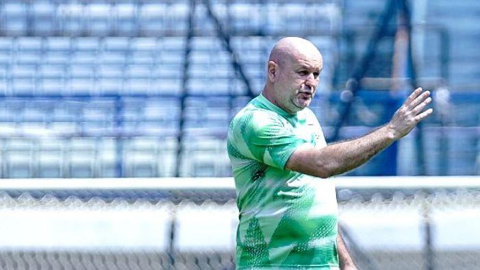 Bojan-Hodak-pelatih-Persib-Bandung-di-Liga-1-2023.jpg