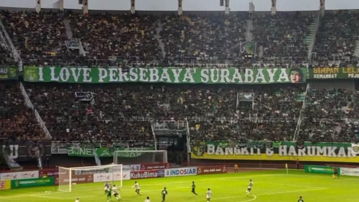 Bonek-dan-Bonita-di-Stadion-Gelora-Bung-Tomo-Surabaya-saat-laga-Persebaya-Surabaya.jpg