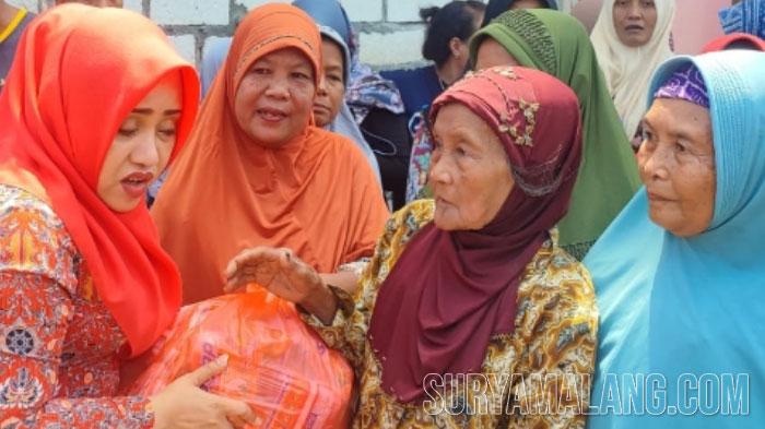 Bantuan Material dan Uang Tunai untuk Rumah Rusak Terdampak Angin Kencang di Kemlagi, Mojokerto