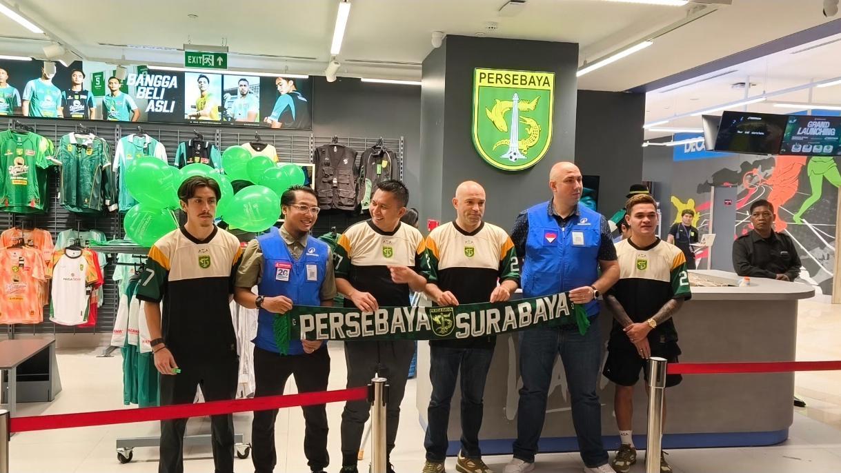 CEO-Persebaya-Azrul-Ananda-dan-Emanoil-Pupazan-Expansion-Leader-Decathlon.jpg