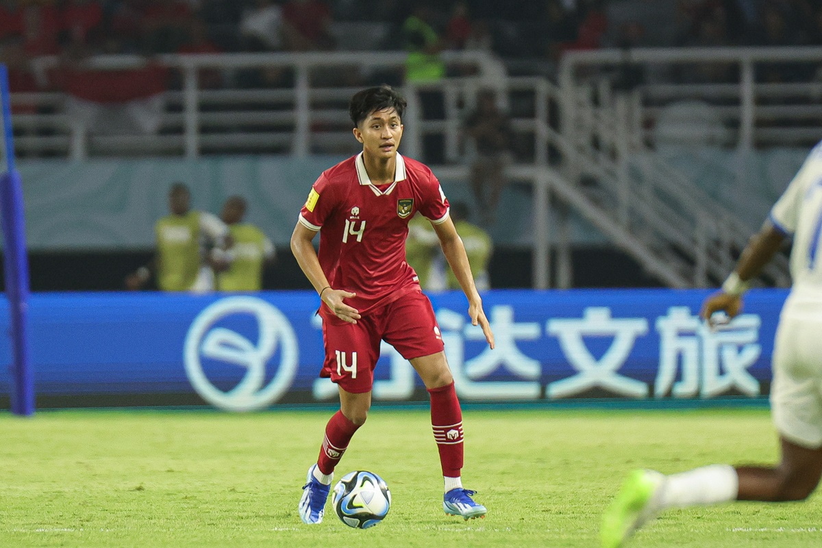 Center-bek-Timnas-Indonesia-U-17-Sulthan-Zaky-saat-hadapi-Panama-di-Stadion-GBT.jpg