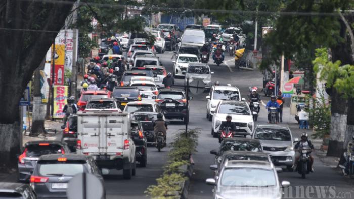Cuaca-Malang-Kota-Batu-Hari-Ini-Sabtu-13-Juni-2026-Mayoritas-Udara-Kabur-Sejumlah-Titik-Hujan.jpg