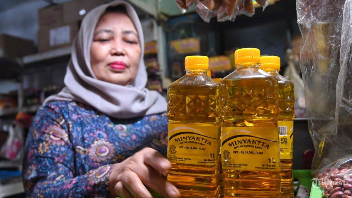 DAFTAR-Produsen-MinyakKita-Kurangi-Isi-Kemasan-Dijual-1-Liter-Ternyata-Cuma-700-ml-Terancam.jpg