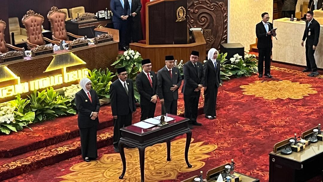 DPRD-Jatim-Rapat-Paripurna-PHK-massal-di-PT-Gudang-Garam-turut-jadi-sorotan.jpg