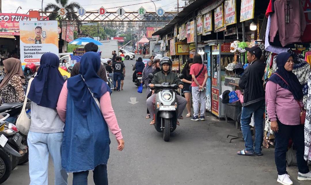 Desakan-relokasi-PKL-Kawasan-kuliner-Alun-Alun-Kota-Batu-menguat.jpg