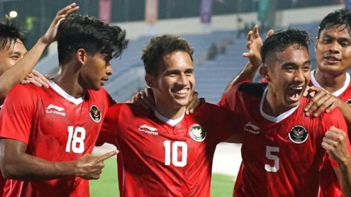 Egy-Maulana-Vikri-bersama-rekan-rekannya-saat-membela-Timnas-Indonesia-U-23-di-SEA-Games.jpg