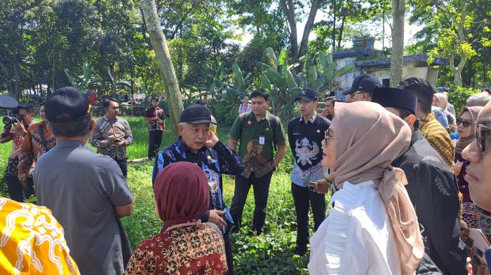 Fraksi-Gerindra-Persoalkan-Urgensi-Alun-Alun-Kepanjen-Malang-Rp300-M-Fraksi-PKB-Pilih-Menunggu.jpg