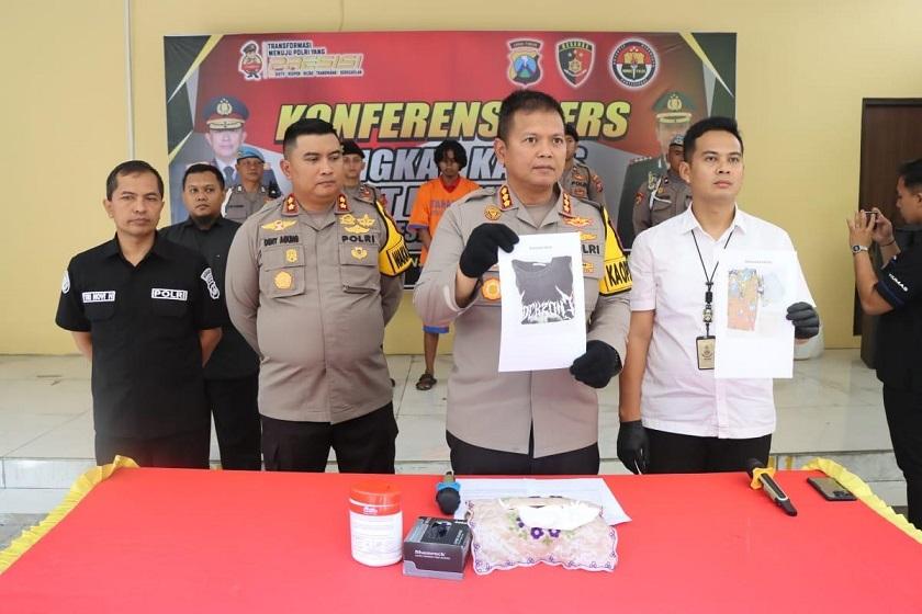 Gadis 17 Tahun Dicekoki Miras di Kamar Kos, Muntah, Diajak Mandi Lalu Digilir 4 Cowok di Sidoarjo