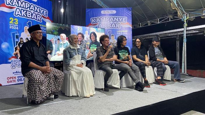 Sore Ini, God Bless Bakal Guncang Kota Kediri, Penantian Panjang 35 Tahun Ahmad Albar Cs