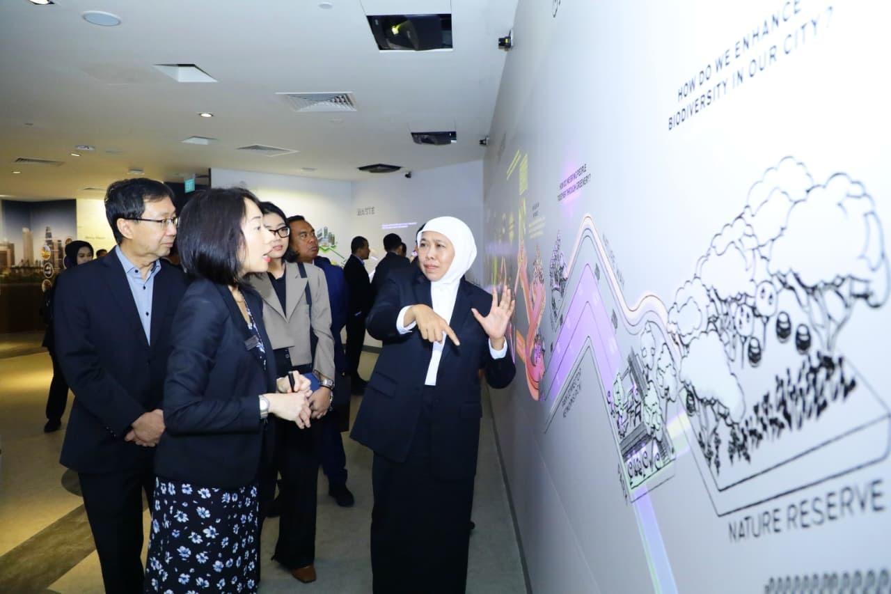 Gubernur-Khofifah-Indar-Parawansa-Urban-Redevelopment-Authority-Singapore-City-Gallery.jpg