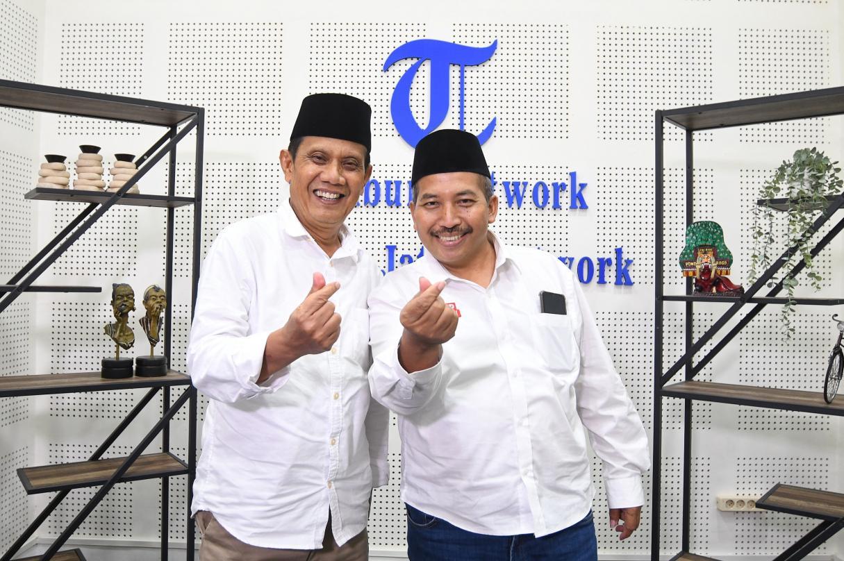 Gunawan-Wibisono-dan-Umar-Usman-di-kantor-Tribun-Jatim-Network-Biro-Malang.jpg