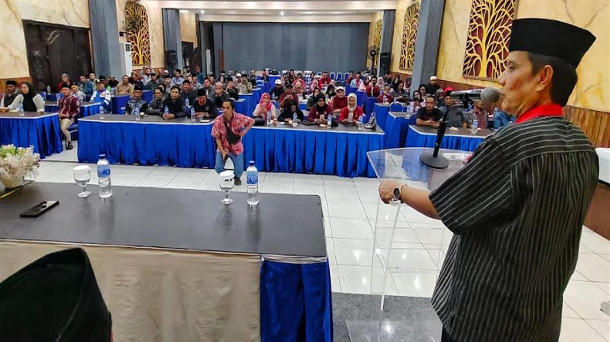Gunawan-Wibisono-saat-melakukan-sosialisasi-digitalisasi.jpg