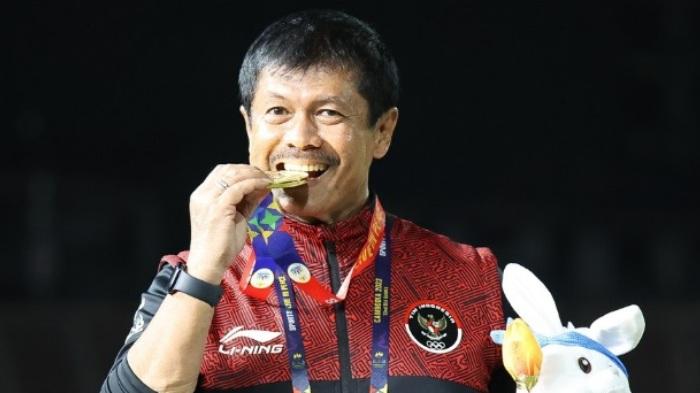 Indra-Sjafri-sukses-membawa-Timnas-Indonesia-U-22-meraih-medali-emas-SEA-Games-2023.jpg