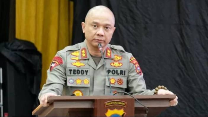 Irjen-Pol-Teddy-Minahasa-Kapolda-Jatim-yang-baru.jpg