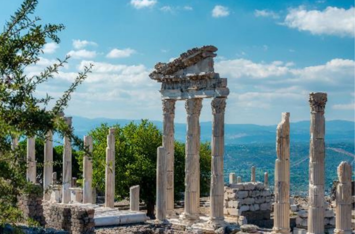 Izmir-kota-terindah-di-Türkiye-di-kawasan-Aegean-kk.jpg