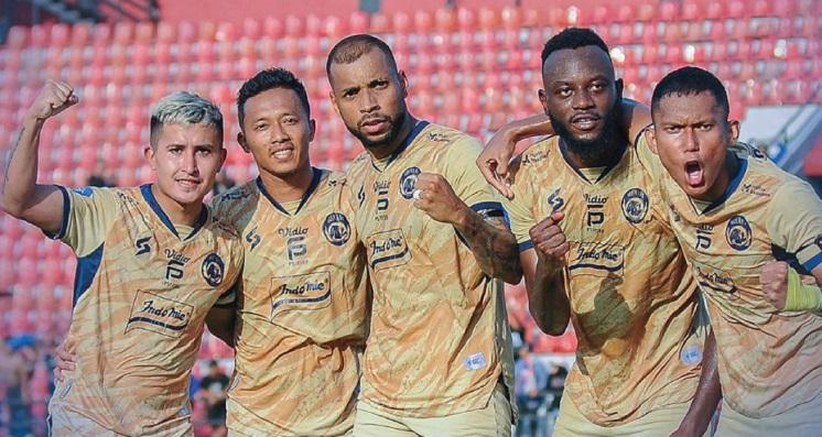 Arema FC Mandul dalam 2 Laga Terakhir, Fernando Valente Sebut Timnya Butuh Keberuntungan