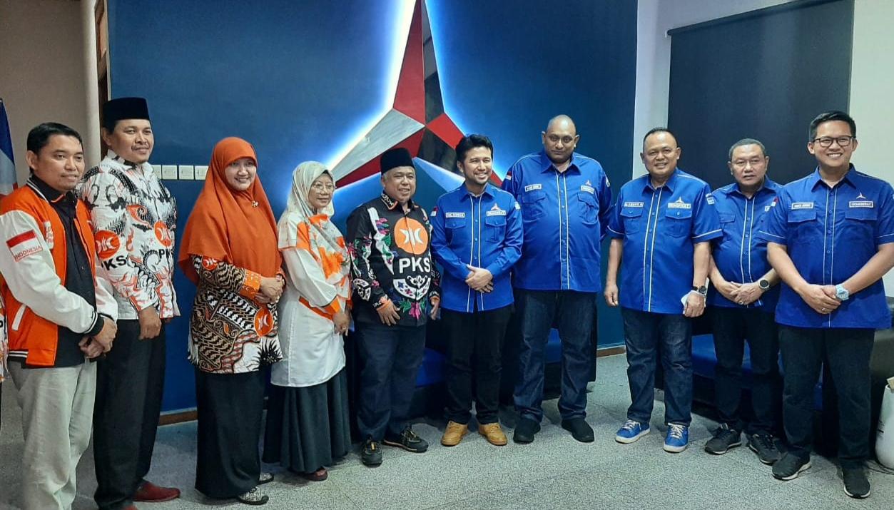 Jajaran-DPD-Partai-Demokrat-Jawa-Timur-bersama-DPW-PKS-Jatim-s.jpg