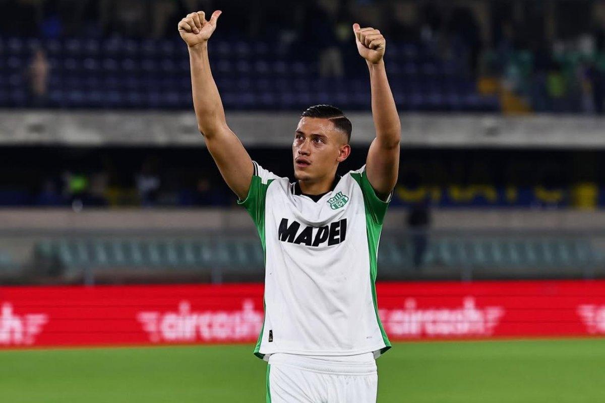 Jay-Idzes-bek-Sassuolo-di-Serie-A-Liga-Italia-Jay-Idzes-juga-merupakan-kapten-Timnas-Indonesia.jpg