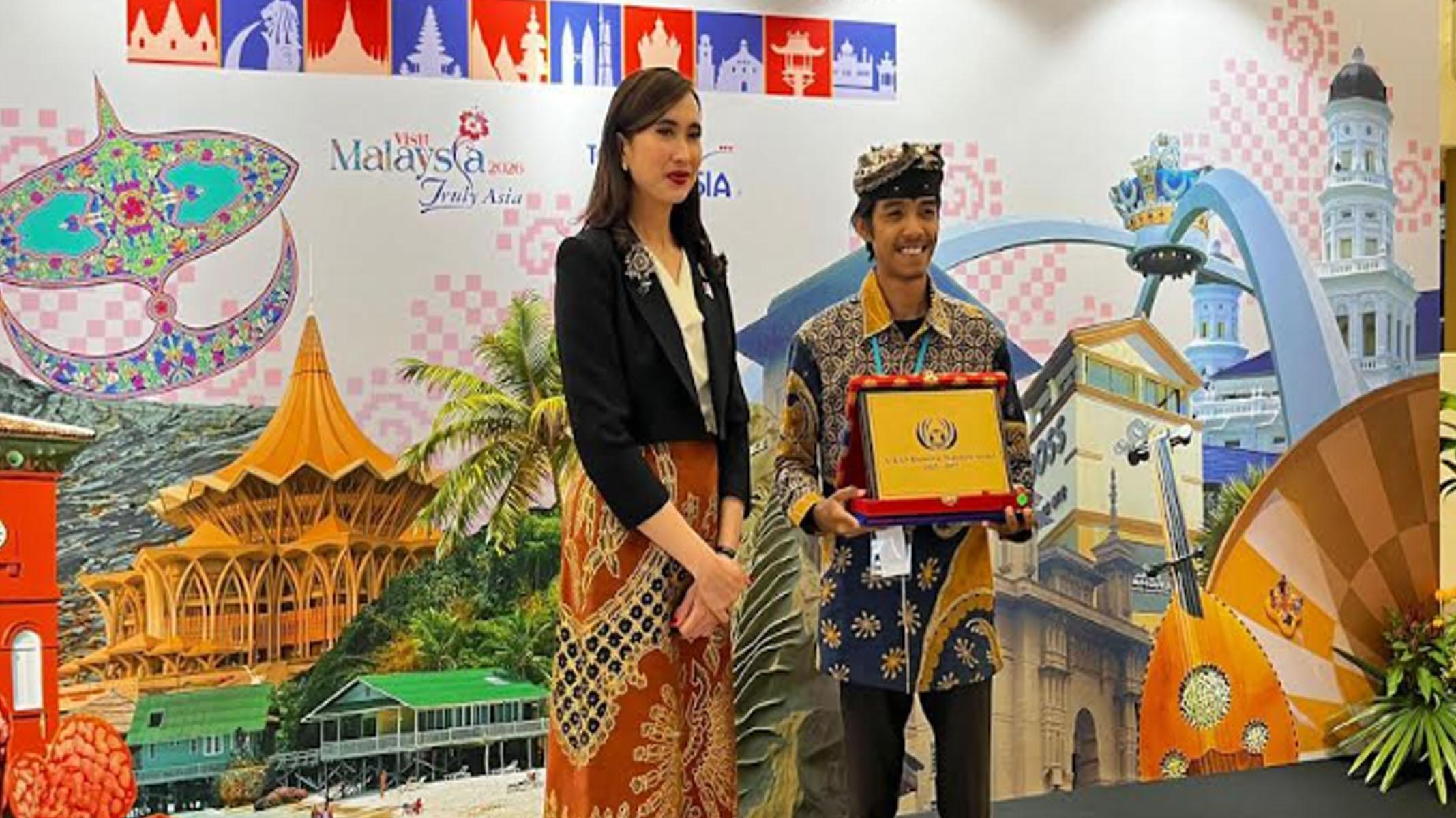 Desa Kemiren Banyuwangi Raih Penghargaan Asean Tourism Award 2025, Homestay Suku Osing Tak Ada Lawan