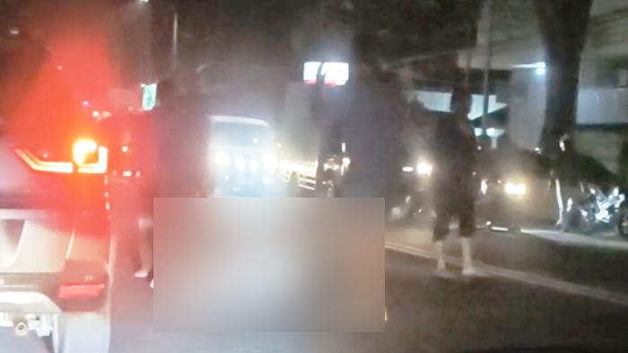 Kabel-Listrik-Putus-Tewaskan-Pelajar-SMK-di-Jalan-Madiun-Surabaya-Dipicu-Muatan-Tinggi-Truk-Tebu.jpg