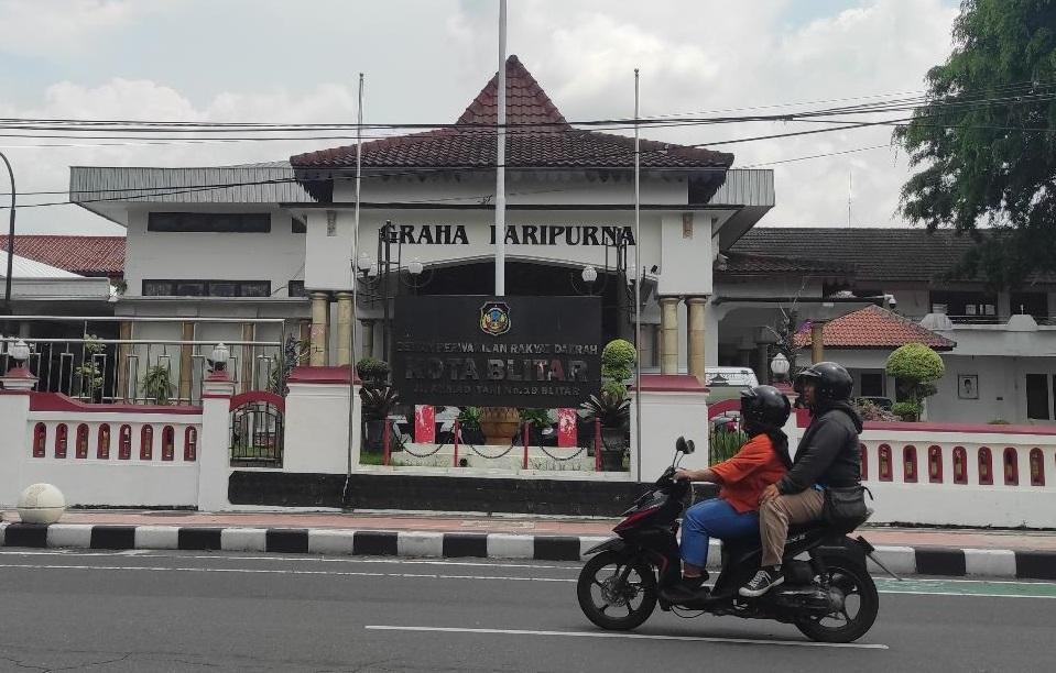 Kantor-DPRD-Kota-Blitar-di-Jl-A-Yani-Kota-Blitar-Selasa-21102025.jpg