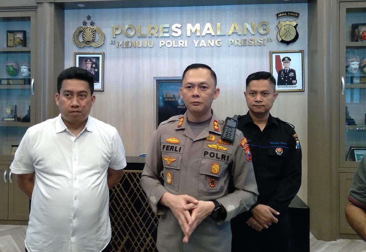 Kapolres-Malang-AKBP-Ferli-Hidayat-menyampaikan-terkait-pengamanan-final.jpg