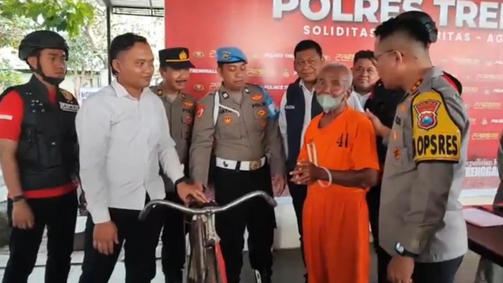 Kakek di Trenggalek Tega Cabuli 4 Siswi SD, Rayu Korban dengan Iming-iming Jajan