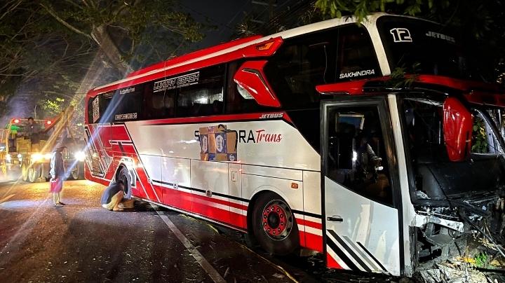 Kecelakaan-bus-pariwisata-rem-blong-di-Jl-Ir-Soekarno-Kota-Batu.jpg