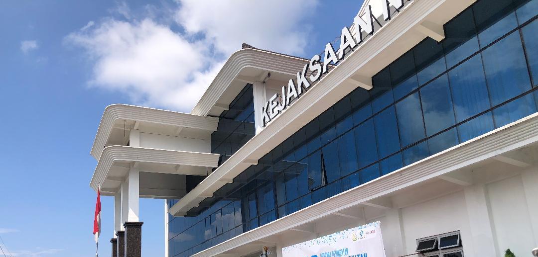 Kejari-Kota-Batu-saat-ini-sedang-mengusut-kasus-dugaan-jual-beli-kios-di-Pasar-Induk-Among-Tani.jpg