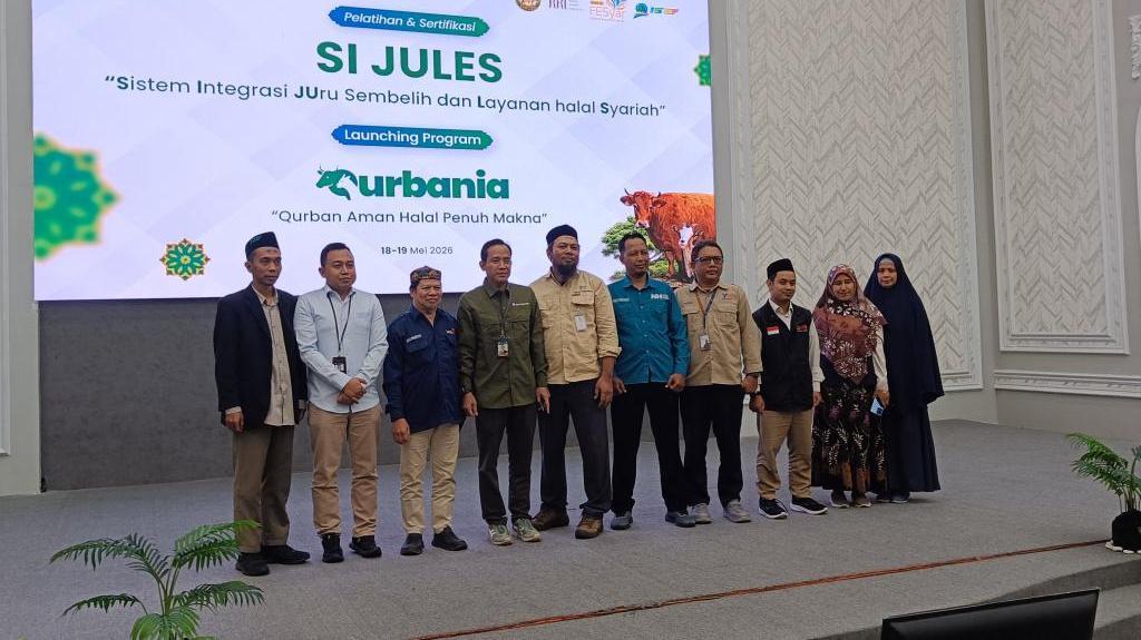 Kepala-Kantor-Perwakilan-Bank-Indonesia-Malang-Indra-Kuspriyadi-Juru-Sembelih-Halal.jpg