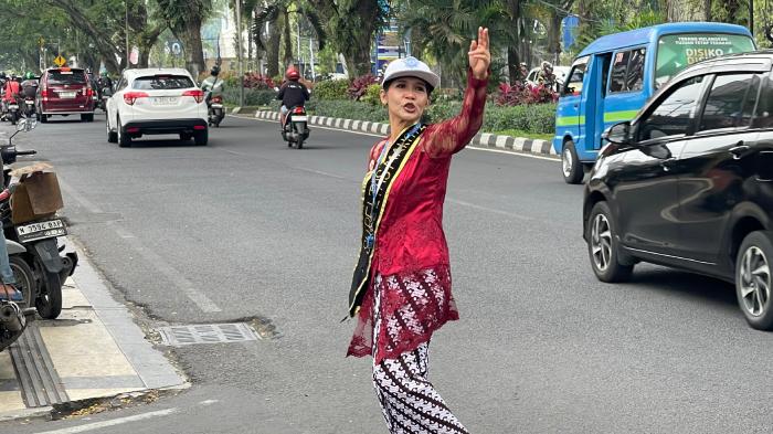 Kisah Sukarni, Supeltas di Jalanan Malang Berkebaya Jahitan Sendiri Demi Peringati Hari Kartini