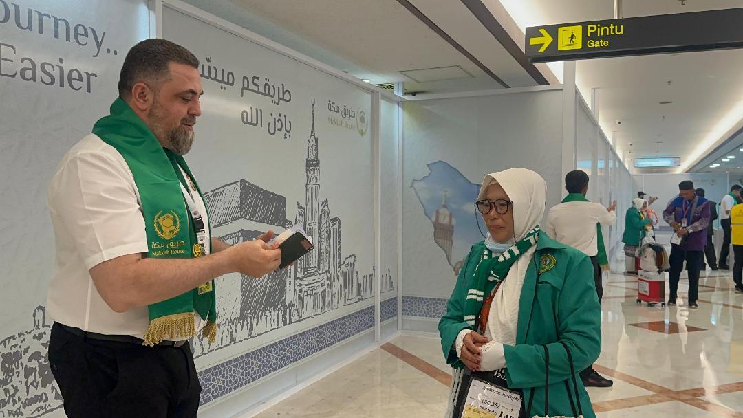 Kloter-jamaah-haji-embarkasi-Jawa-Timur-mulai-diberangkatkan-dari-Bandar-Udara-Internasional-Juanda.jpg