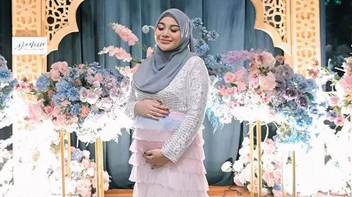 Kondisi Aurel Hermansyah Hamil Anak Kedua Ngeluh Gampang Capek, Tapi Ngidam Naik Sepeda Tengah Malam