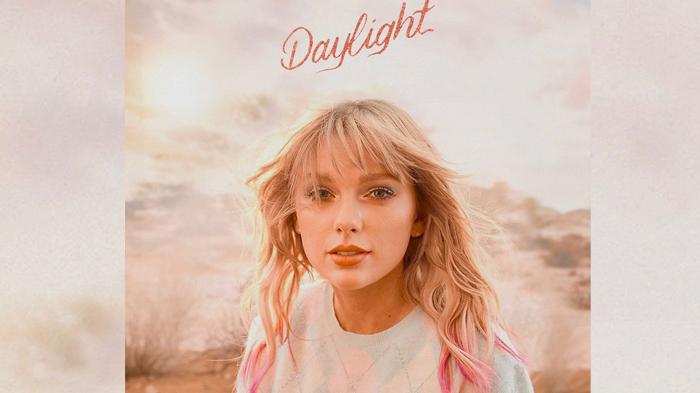Lirik-Lagu-Daylight-Taylor-Swift-dengan-Terjemahan-And-I-Can-Still-See-It-All-In-My-Mind.jpg