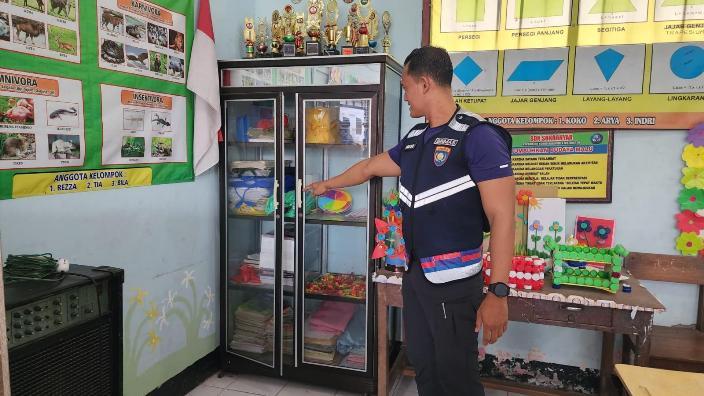 Kawanan Pencuri Satroni SDN di Mojokerto, Uang Kas Jutaan Rupiah dan Buku Siswa Amblas Digasak
