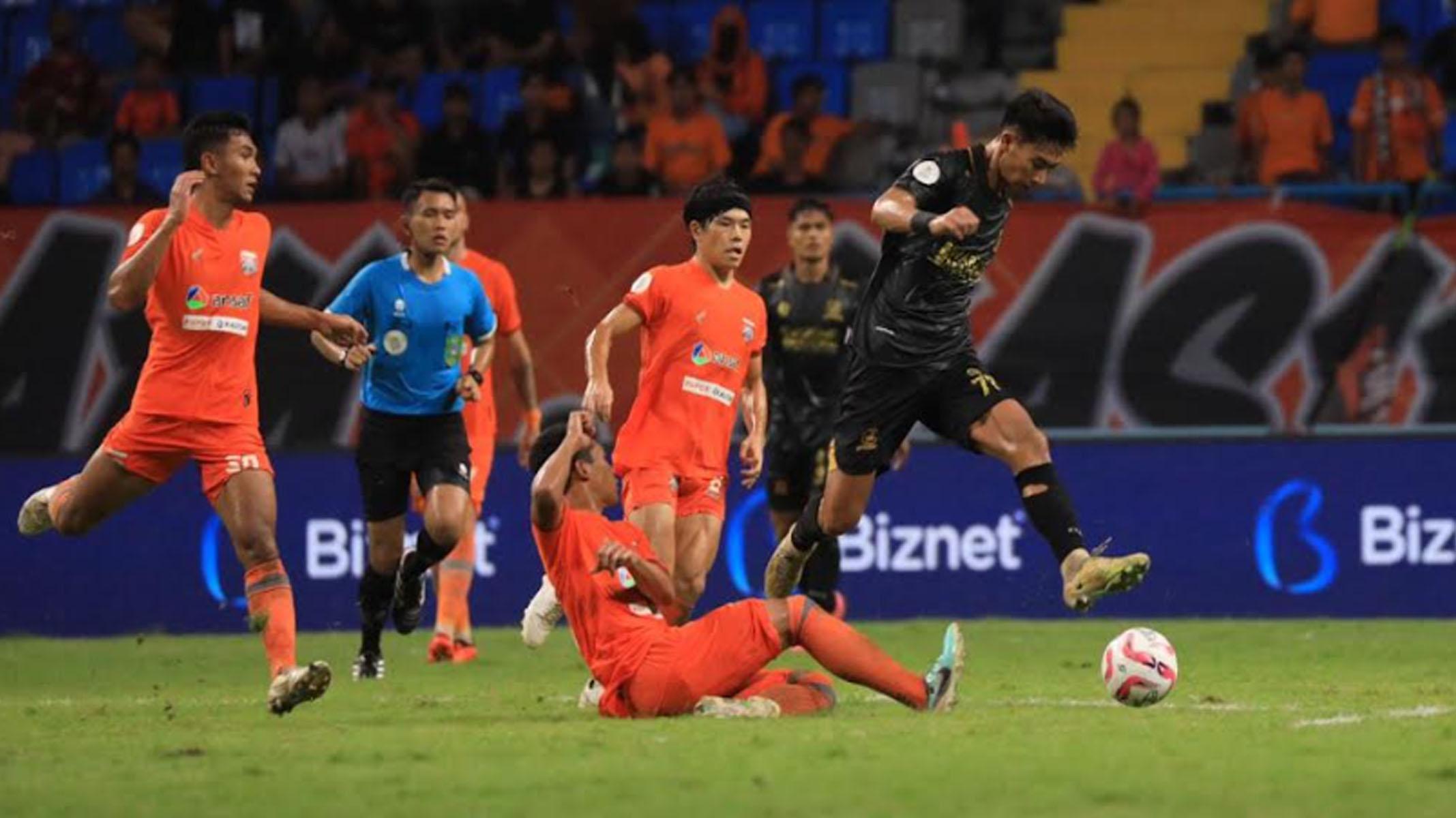 Madura United MENANG dan Lolos ke Final Championship Series, Skor Akhir 2-3 di Kandang Borneo