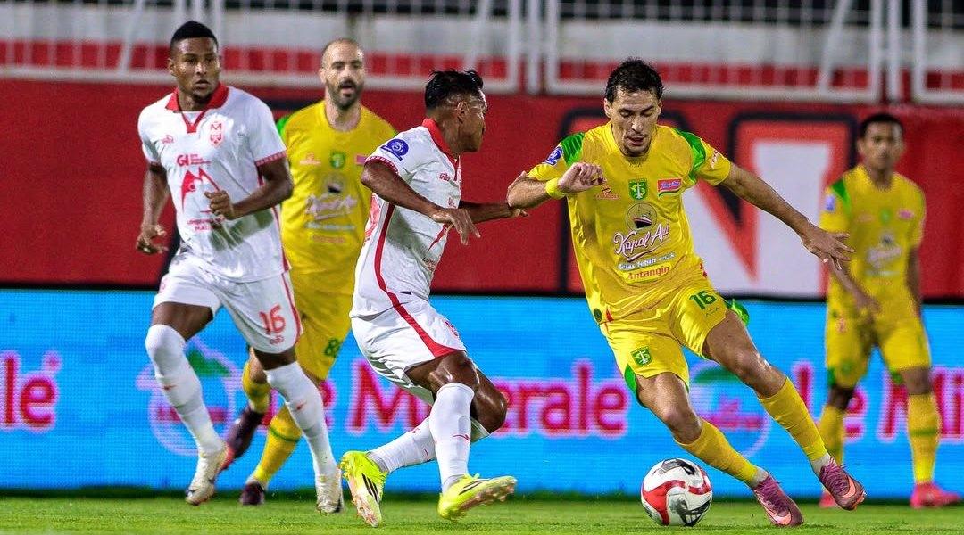 Malut-United-vs-Persebaya-Surabaya-dalam-lanjutan-Super-League-20252026-di-Stadion-Kie-Raha.jpg